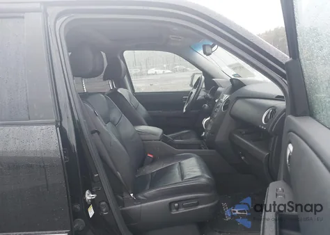 2010 Honda Pilot Touring z USA, uszkodzony, nr VIN 5FNYF4H84AB011640